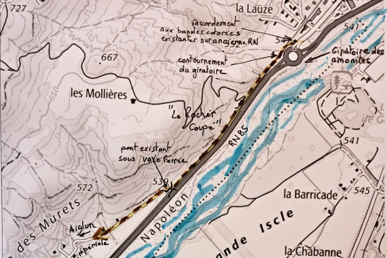 Enfin un aménagement pour cyclistes et piétons entre Digne et Aiglun !