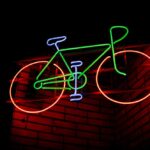 Cyclistes, brillez : êtes vous assez visible la nuit ?